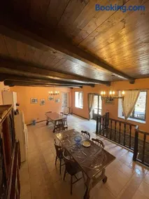 Il borgo come in un castello - Image 1