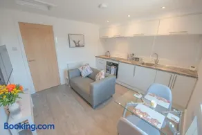 Modern Apartment in Town Centre Skipton - Image 4