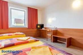 OEKOTEL Korneuburg - Image 3