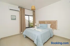 Chic Bayahibe 2BR in Sunshine near Bayahibe Center - Image 4