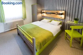 Ridehouse - Image 5