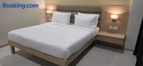 The Monarq Hotel - Image 5