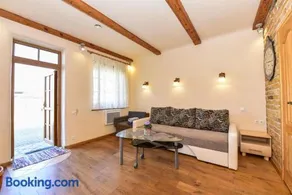 Country Home - Image 2