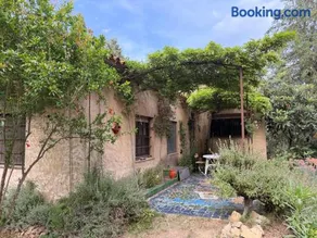 Beautiful House in Nature in Peratallada - Image 2