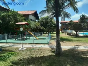 Van Cartier Beach - Image 2