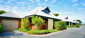 Cowrie Chalet - Image 1