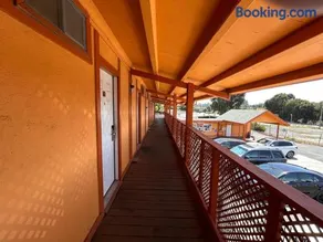Carquinez Inn Vallejo I 80 Near Napa Valley - Image 3