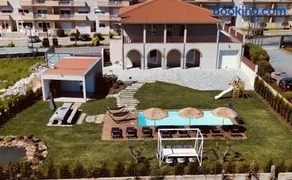 Solar dos Arcos • Luxury Rural Retreat & Heated Po - Image 1