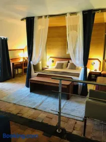 Appartement - LES COMBLES DU CHATEAU DES MARAIS - Avec vue sur le lac - POUR 2 à 5 PERSONNES - Image 1