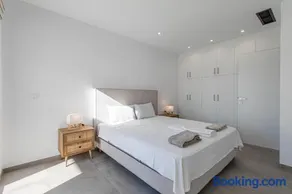 Myrtle Villa - Image 2