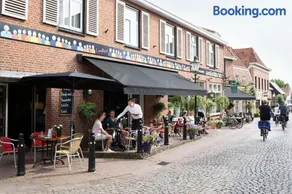 Hotel Van der Maas - Image 1