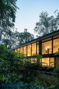 Coastal Rainforest Retreat Little Cove - Image 4