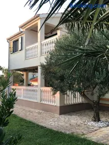 Villa Olive Grove Ferienhaus in Kroatien direkt am Meer nahe Zadar und Nin - Image 2