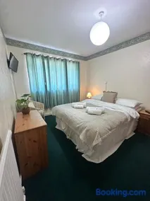 The Jays Guest House - Image 2