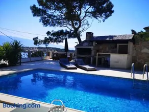 Villa Sky with stunning view - Image 3