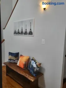 Reservoir Hill Mansion - 4 bedrooms - Image 3
