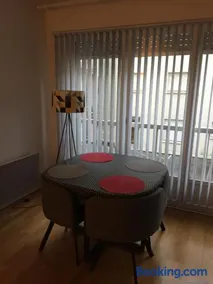 PETIT STUDIO SYMPA EN CENTRE VILLE - Image 3