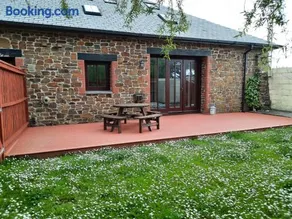 Swifts Barn Stanbury Wharf - Image 1