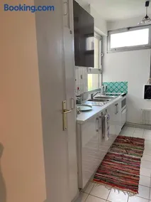 Jolie chambre privée à Paris dans appart de 75m2 - Image 1