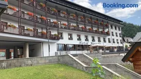Hotel Nevada - Image 1