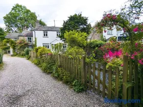 Rose Cottage - Garden, parking and near a Pub - Image 3