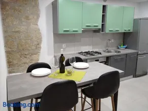 Apartman Lari - Image 1