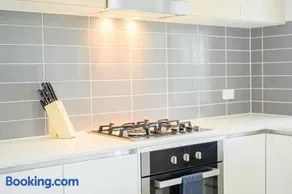 Sydney Cobbitty 4bed house close Oran Park - Image 4