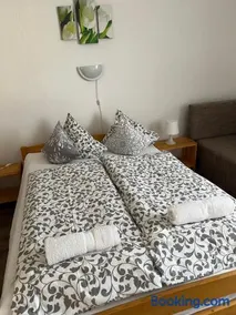 Vilyvitány Kékkút Vendégház - Image 2