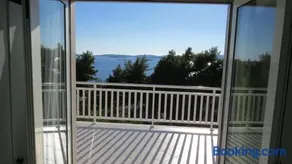 Beachfront Apartments Vala with a swimming pool - Image 5