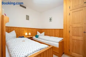 Auszeit am Walchensee mit Garten, Seeblick & Sauna - Image 3