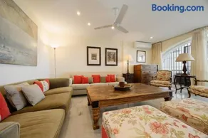2 storey townhouse with large terrace garden, BBQ and close to the beach, in Elviria, Marbella - Image 2