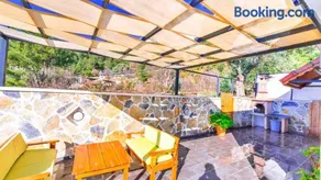1 Bedroom Stone House with Private Secluded Pool and Jakuzzi - Image 3