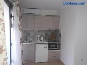 Spiro's Apartment - Image 4