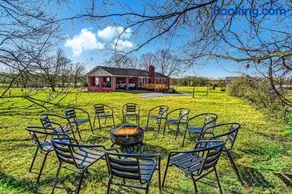 5 Acre Farmhouse Near Nashville! - Image 1