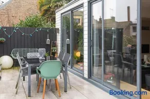 Maison de vacances adaptée aux familles avec jardin et terrasse - Image 2