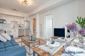 2 Bedroom, 2 Bath Stunning Condo - heart of Kitchener Downtown - Image 2