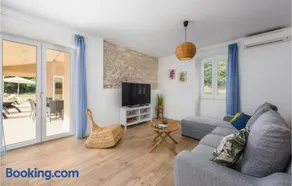 Stunning Apartment In Labin With Sauna - Image 3