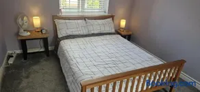 Double B&B Room in Southwater with Private Bathroom and Parking - Image 1