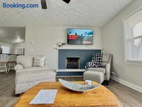 Charming Spacious Get Away - Image 2