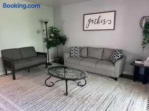 Sunny Days! Room for All and Pet Friendly - Image 3