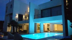 Ixian Hilltop Villa - Image 2