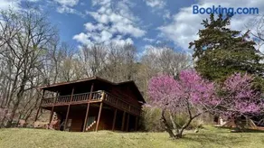 Redbud Valley Foxtail Cabin 6 - Image 1
