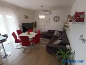 Peaceful Family Villa with Garden, Terrace & BBQ near Zadar & Nin - Image 2