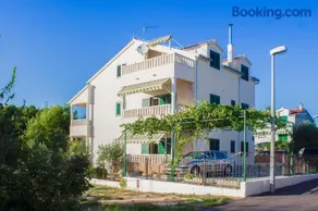 Apartments Srdarev Pencov - Image 2