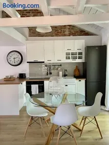 Plane Tree House - Image 5