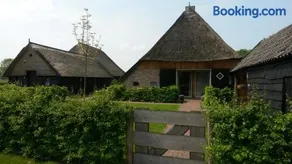 Gastenverblijf Lheederhof Lodges in monumentale boerderij - Image 2
