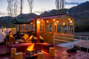 Rainbow Hostelier - Image 4