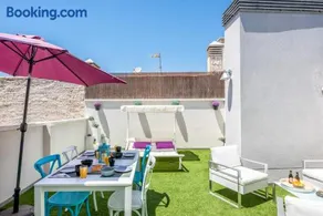 Atico con terraza ac 1hab en el centro y piscina comunitaria - Image 1