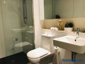One-bed apartment at Darwin Waterfront Precinct - Image 3