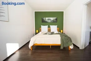 HejU - Luxury Aussicht - Kingsize Bed - Kitchen - Bathtub - Image 1